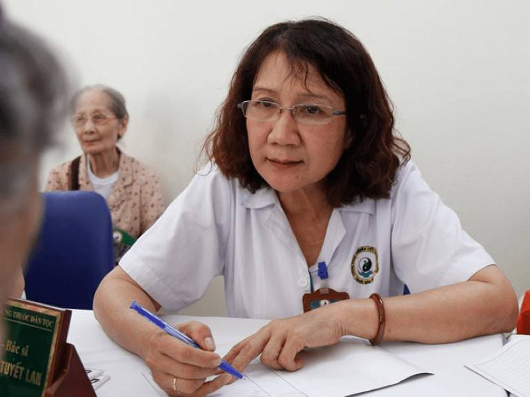 Ts.Bs Tuyết Lan đánh giá cao về bài thuốc nam chữa bệnh gout của Đỗ Minh Đường Ts.Bs Tuyết Lan đánh giá cao về bài thuốc nam chữa bệnh gout của Đỗ Minh Đường